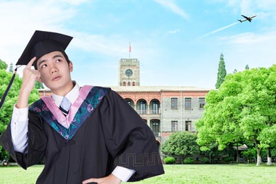 加拿大本科留學(xué)配圖